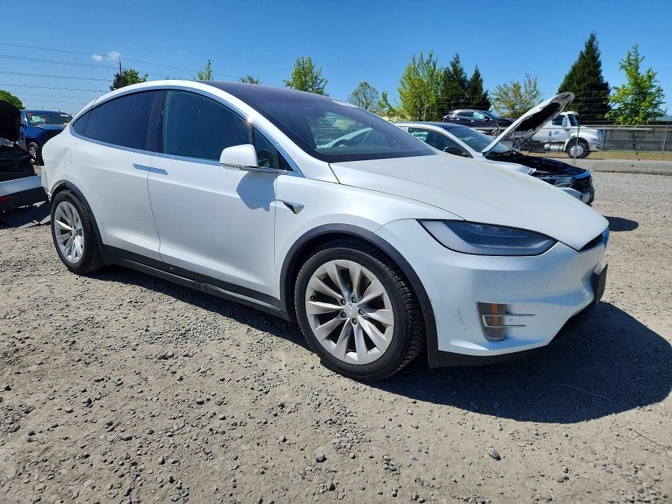 Продажа на аукционе авто 2020 Tesla Model X, vin: 5YJXCDE26LF235211, номер лота: 50598246