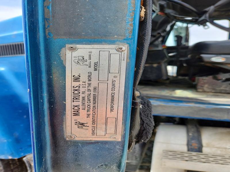 Продаж на аукціоні авто 2000 Mack 600, vin: 1M1AA14Y1YW129672, номер лоту: 49293986
