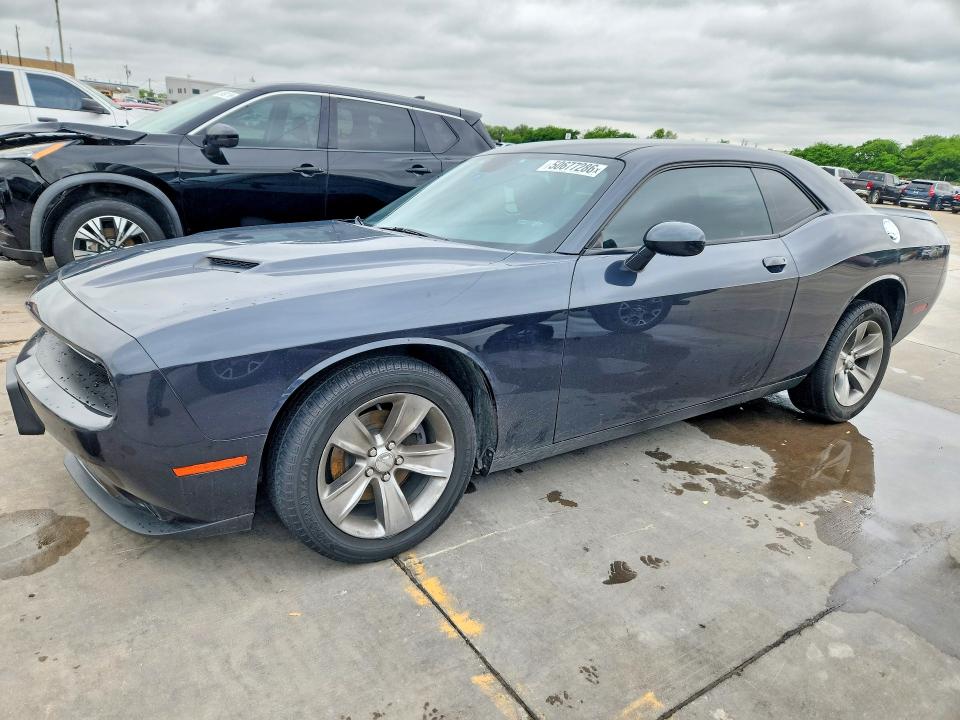 50677286 :رقم المزاد ، 2C3CDZAG9JH152989 vin ، 2018 Dodge Challenger مزاد بيع