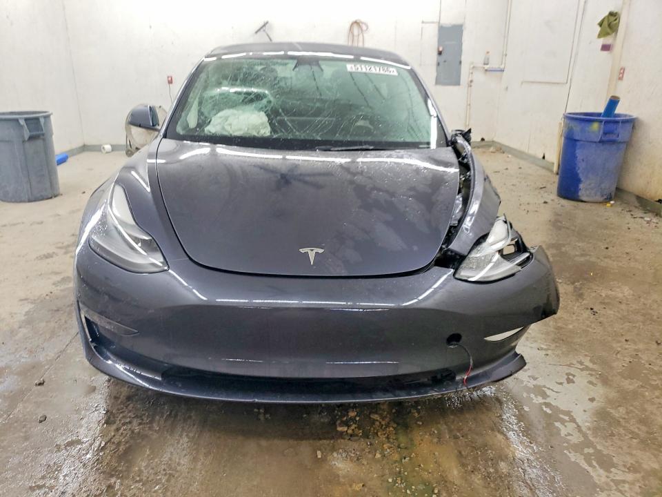 Продажа на аукционе авто 2023 Tesla Model 3, vin: 5YJ3E1EAXPF408376, номер лота: 51121786