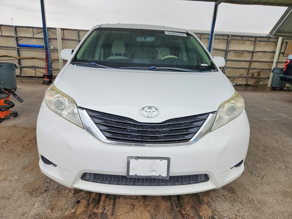 Продажа на аукционе авто 2014 Toyota Sienna, vin: 5TDKK3DCXES463020, номер лота: 51643316