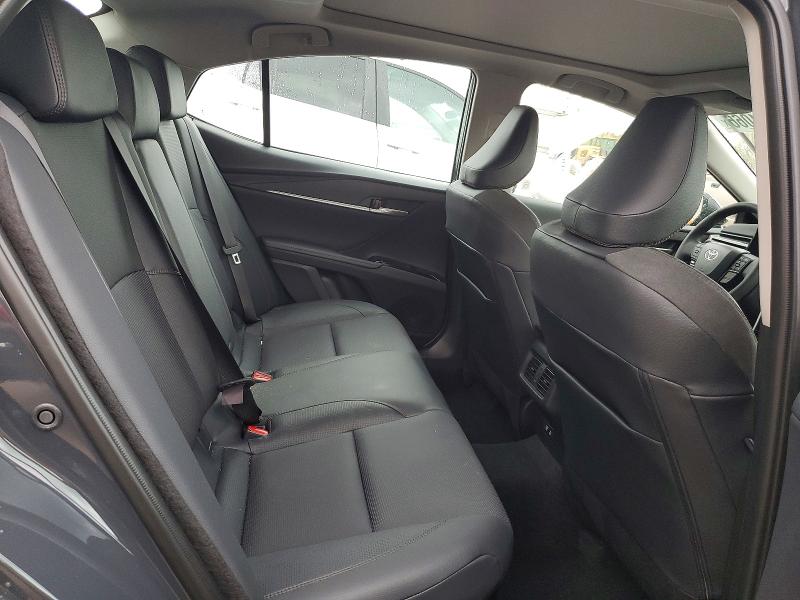 51124066 :رقم المزاد ، 4T1DBADK3TU555739 vin ، 2026 Toyota Camry مزاد بيع