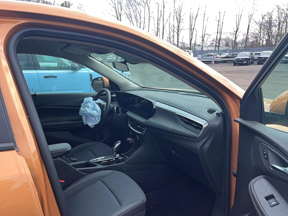 Продажа на аукционе авто 2025 Buick Encore Gx, vin: KL4AMBSP1SB016952, номер лота: 48592486