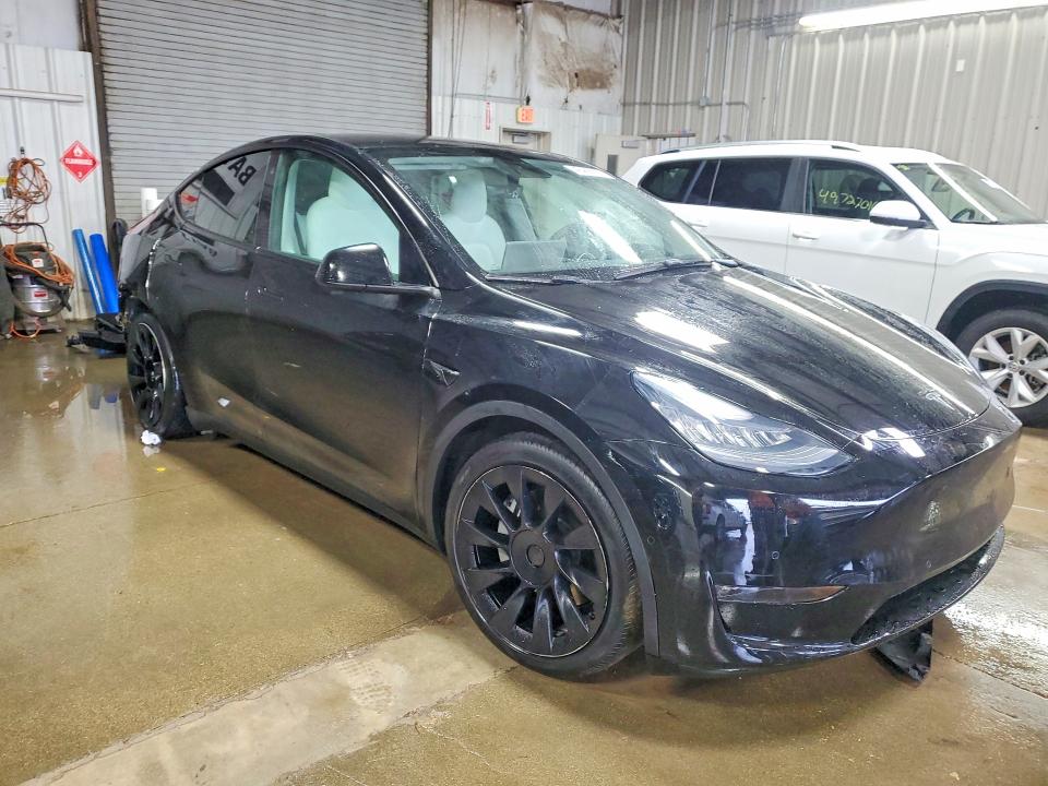 Продажа на аукционе авто 2021 Tesla Model Y, vin: 5YJYGAEE4MF247151, номер лота: 49468686
