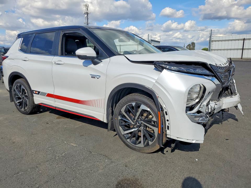 Продаж на аукціоні авто 2024 Mitsubishi Outlander, vin: JA4T5VA97RZ073877, номер лоту: 50001006