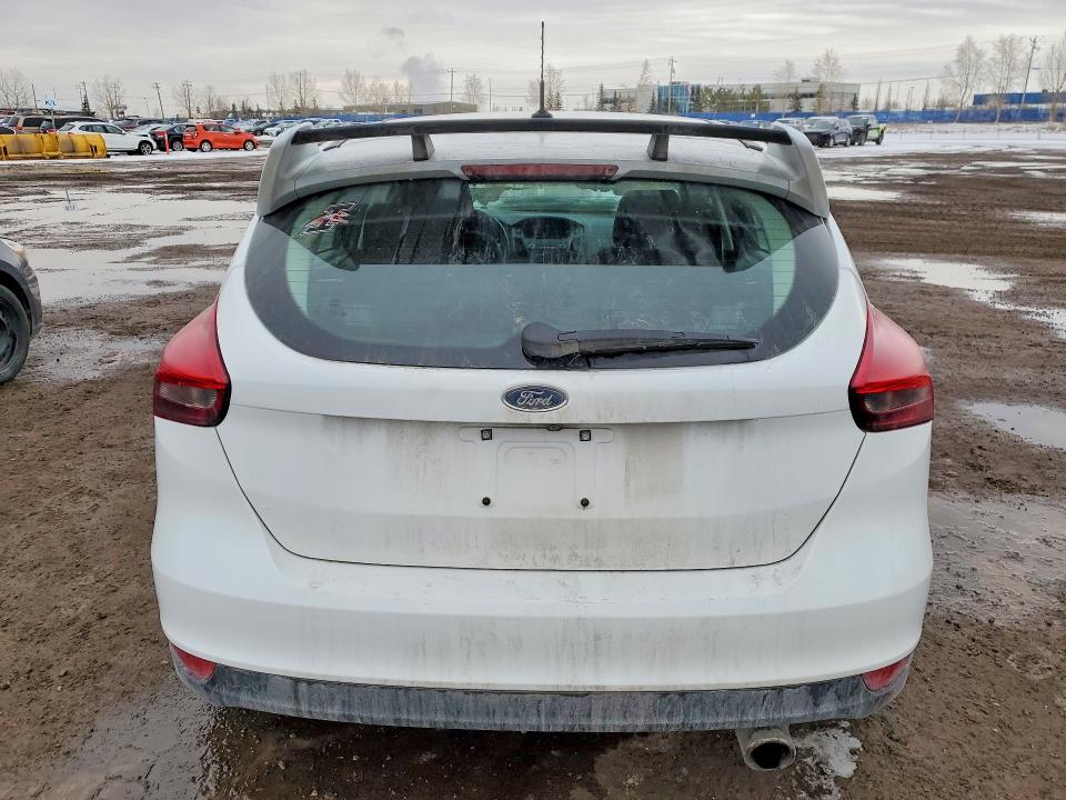 48474366 :رقم المزاد ، 1FADP3K25GL400227 vin ، 2016 Ford Focus مزاد بيع