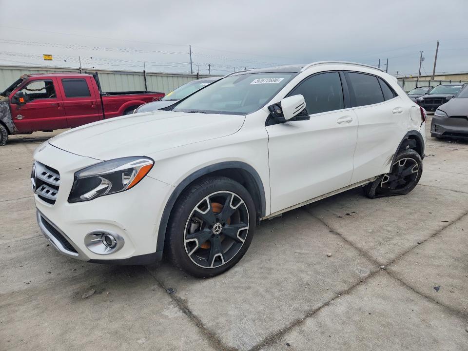 50672696 :رقم المزاد ، WDCTG4EB3KU016631 vin ، 2019 Mercedes-benz Gla مزاد بيع