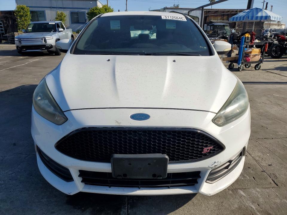 Продаж на аукціоні авто 2015 Ford Focus, vin: 1FADP3L98FL262158, номер лоту: 51125646