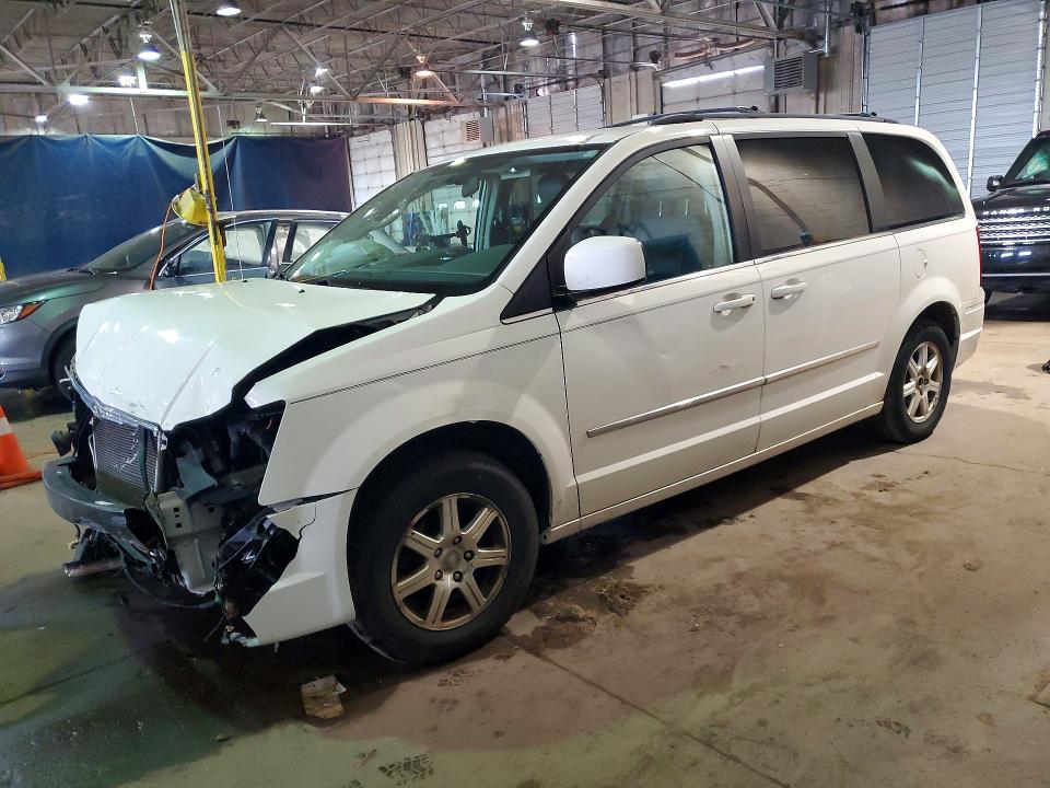 2010 Chrysler Town & Country მანქანა იყიდება აუქციონზე, vin: 2A4RR5D17AR104287, აუქციონის ნომერი: 49311446