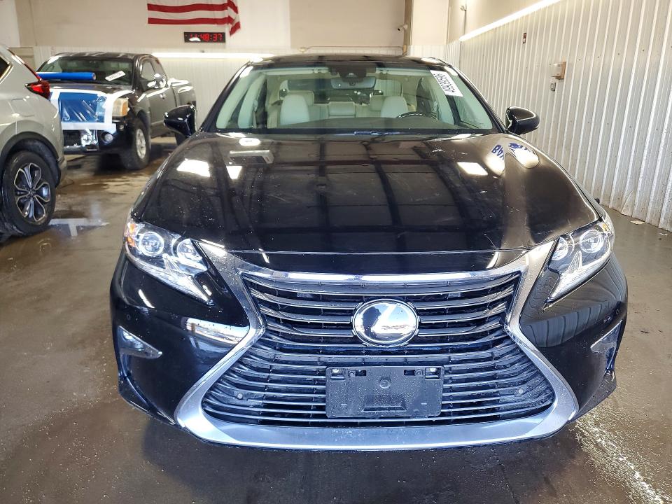 Продажа на аукционе авто 2017 Lexus Es, vin: 58ABK1GG3HU074520, номер лота: 49939596