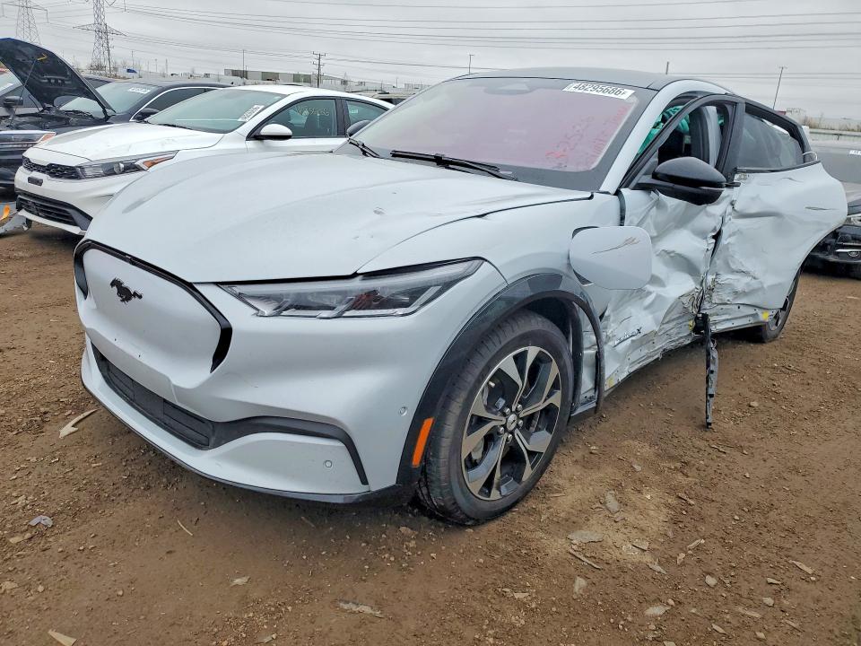Продажа на аукционе авто 2022 Ford Mustang Mach-e, vin: 3FMTK3SU9NMA47102, номер лота: 48295686