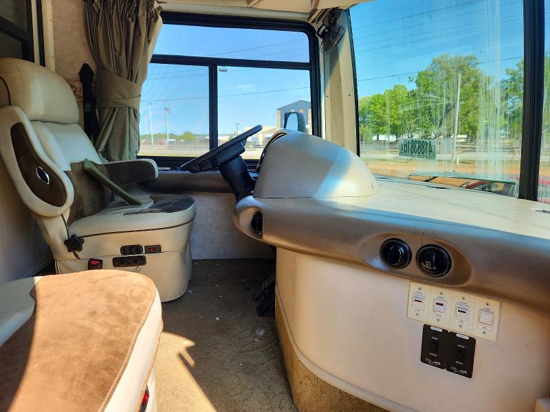41883816 :رقم المزاد ، 4UZAAHAK73CL69288 vin ، 2003 Freightliner Chassis مزاد بيع