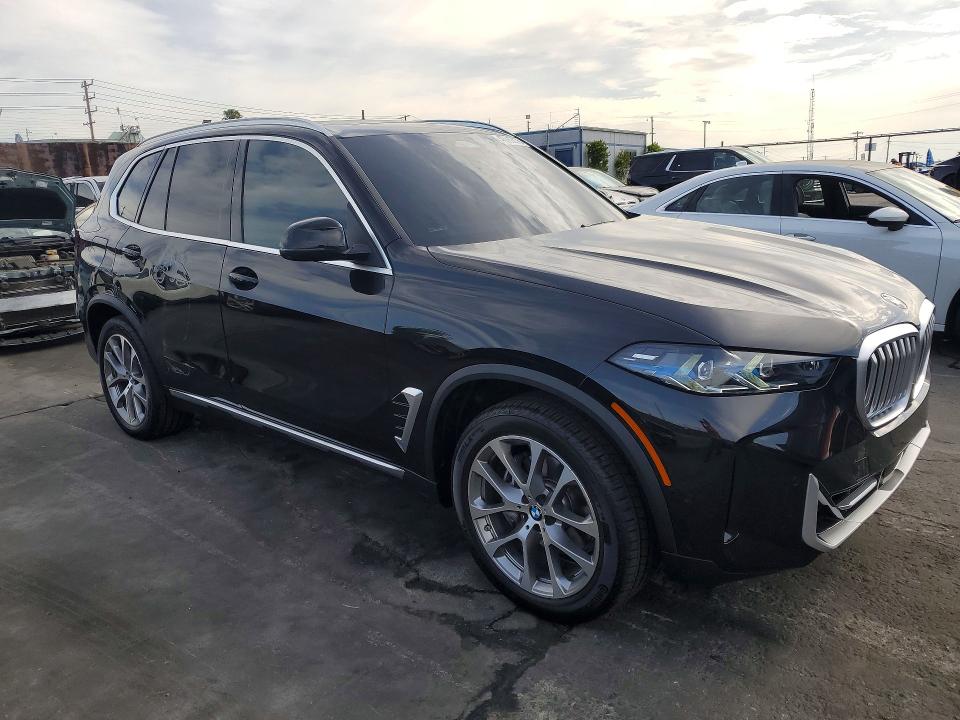 48960676 :رقم المزاد ، 5UX23EU05T9265843 vin ، 2026 Bmw X5 مزاد بيع