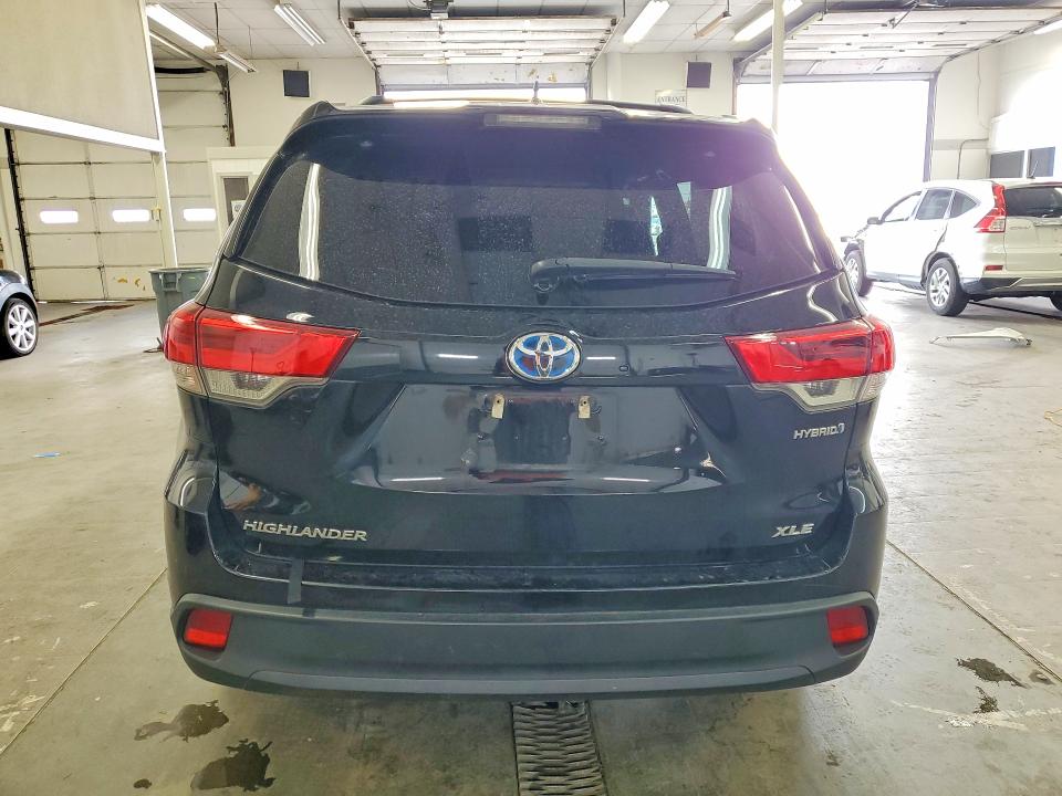 Продажа на аукционе авто 2019 Toyota Highlander Hybrid, vin: 5TDJGRFH8KS077488, номер лота: 48317166