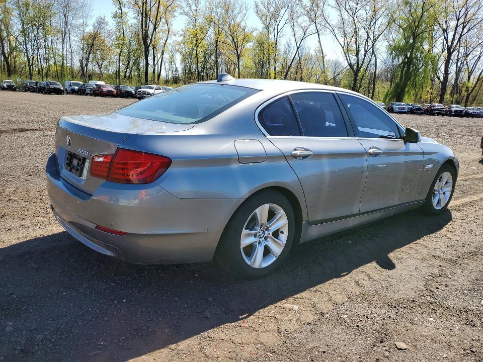 2013 Bmw 528 მანქანა იყიდება აუქციონზე, vin: WBAXH5C59DD112805, აუქციონის ნომერი: 51360906