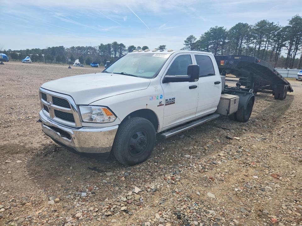 49732136 :رقم المزاد ، 3C63RPGL0FG555568 vin ، 2015 Ram 3500 مزاد بيع