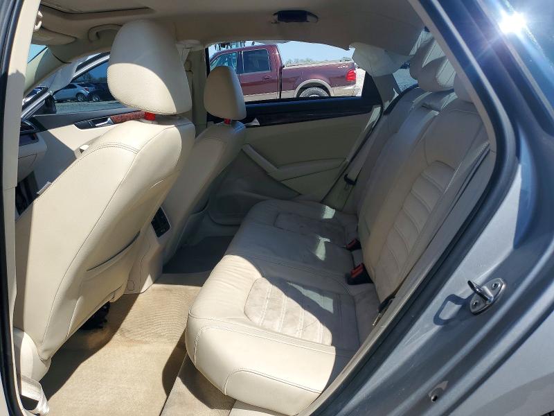49130476 :رقم المزاد ، 1VWCN7A33DC092092 vin ، 2013 Volkswagen Passat مزاد بيع