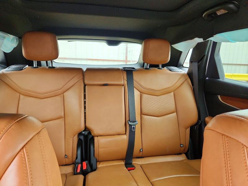 49903096 :رقم المزاد ، 1GYKNCRS7LZ197341 vin ، 2020 Cadillac Xt5 مزاد بيع