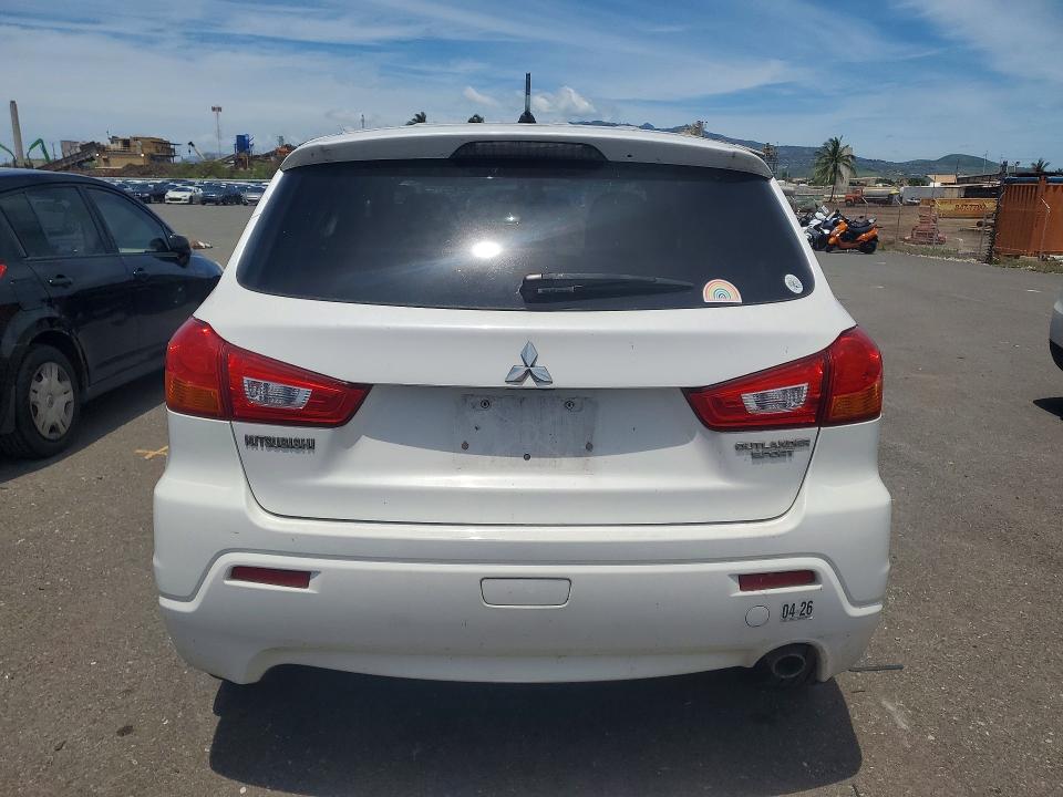 49188026 :رقم المزاد ، JA4AP4AUXBZ007734 vin ، 2011 Mitsubishi Outlander Sport مزاد بيع