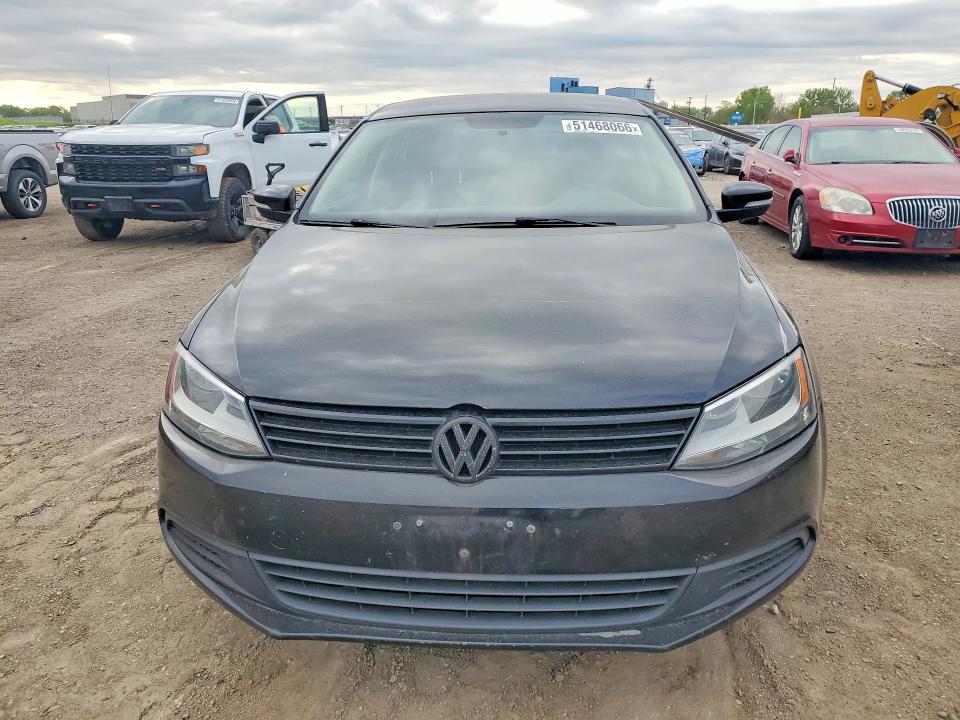51468066 :رقم المزاد ، 3VWD17AJ1EM381373 vin ، 2014 Volkswagen Jetta مزاد بيع