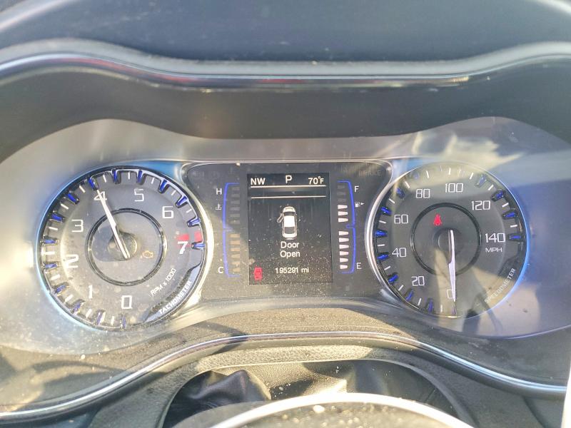 50078476 :رقم المزاد ، 1C3CCCBG3FN614766 vin ، 2015 Chrysler 200 مزاد بيع