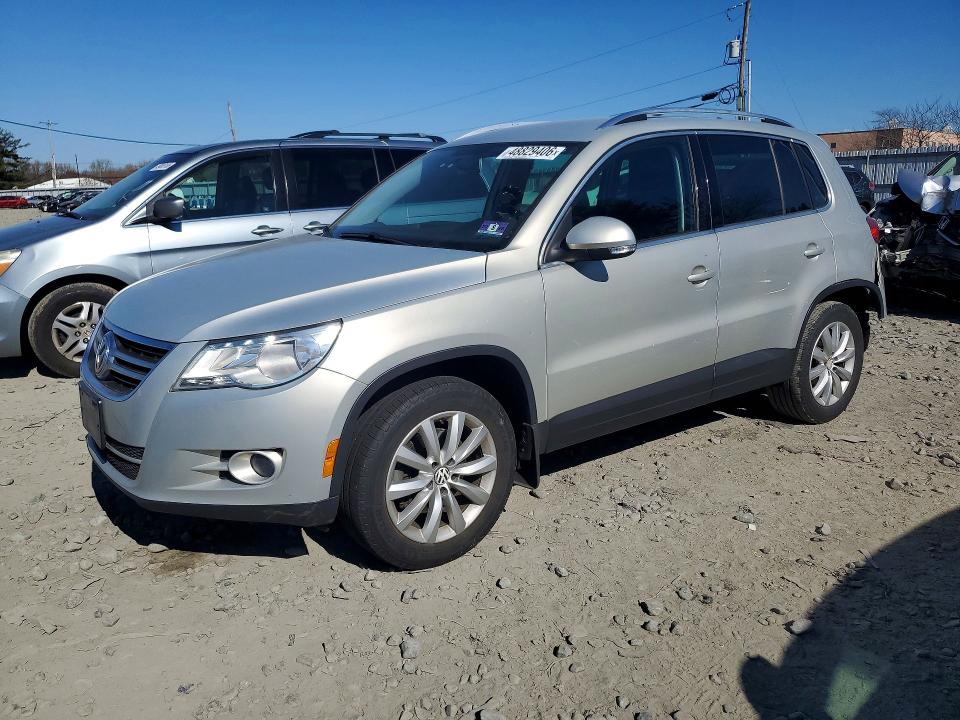 48829406 :رقم المزاد ، WVGBV7AX2BW560841 vin ، 2011 Volkswagen Tiguan مزاد بيع