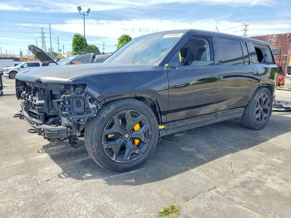 49705566 :رقم المزاد ، 7PDSGABA1PN028086 vin ، 2023 Rivian R1s مزاد بيع