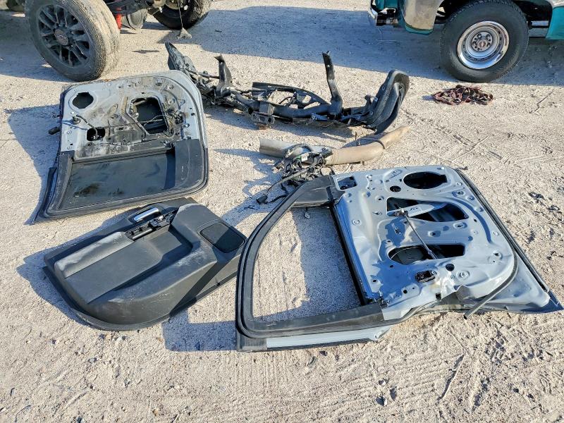 Продаж на аукціоні авто 2025 Chevrolet Silverado, vin: 2GC4KMEY2S1186343, номер лоту: 50261876