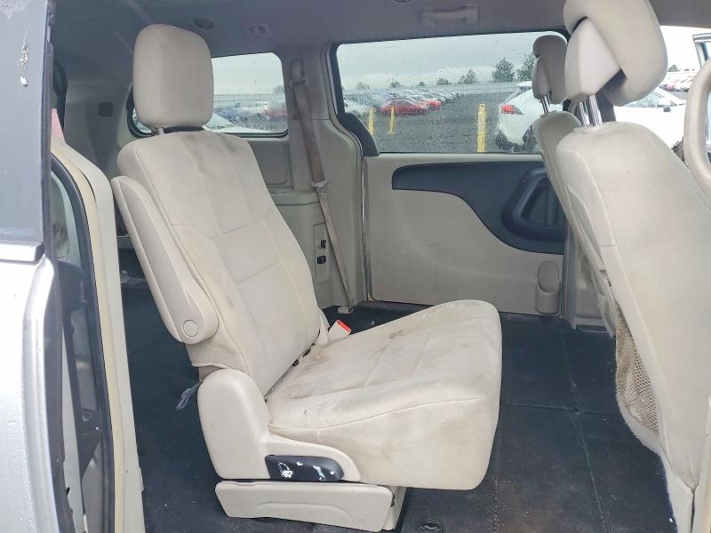 48523146 :رقم المزاد ، 2A4RR5DG4BR687598 vin ، 2011 Chrysler Town & Country مزاد بيع