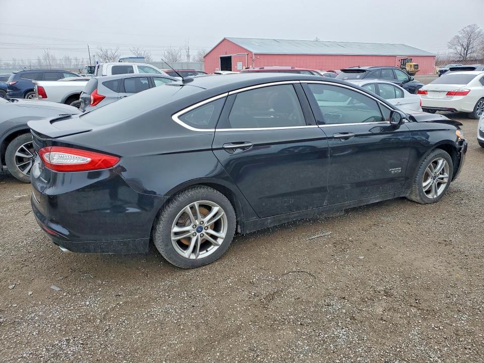 48139566 :رقم المزاد ، 3FA6P0SU8GR371932 vin ، 2016 Ford Fusion مزاد بيع