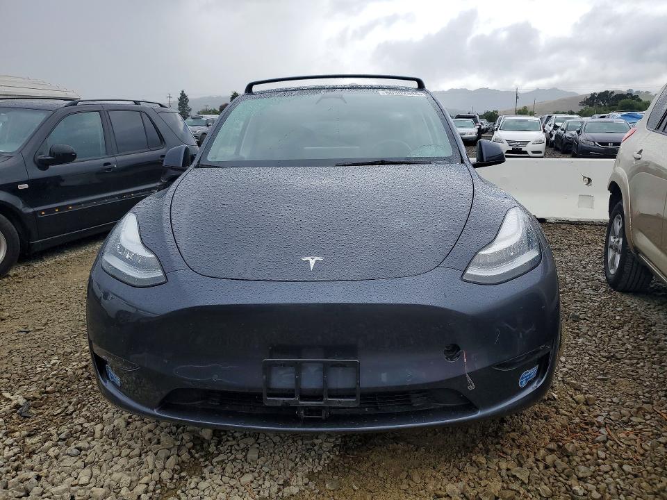 50302546 :رقم المزاد ، 5YJYGDEE6MF204660 vin ، 2021 Tesla Model Y مزاد بيع