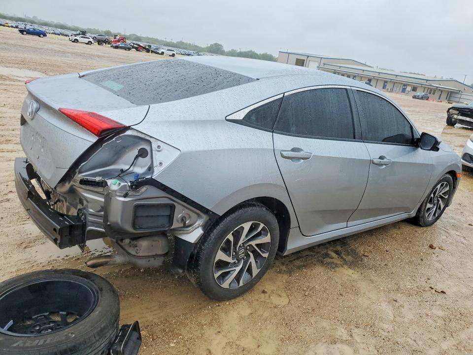 48186866 :رقم المزاد ، 19XFC2F75GE081550 vin ، 2016 Honda Civic مزاد بيع