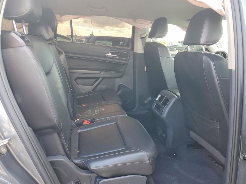 49587276 :رقم المزاد ، 1V2KR2CA2JC540348 vin ، 2018 Volkswagen Atlas مزاد بيع