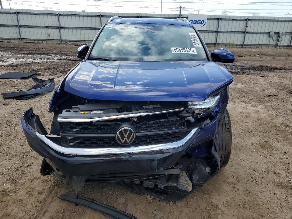 Продаж на аукціоні авто 2024 Volkswagen Taos, vin: 3VVVX7B23RM109623, номер лоту: 50696426