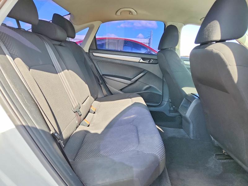 2015 Volkswagen Passat მანქანა იყიდება აუქციონზე, vin: 1VWAT7A36FC077263, აუქციონის ნომერი: 51443626