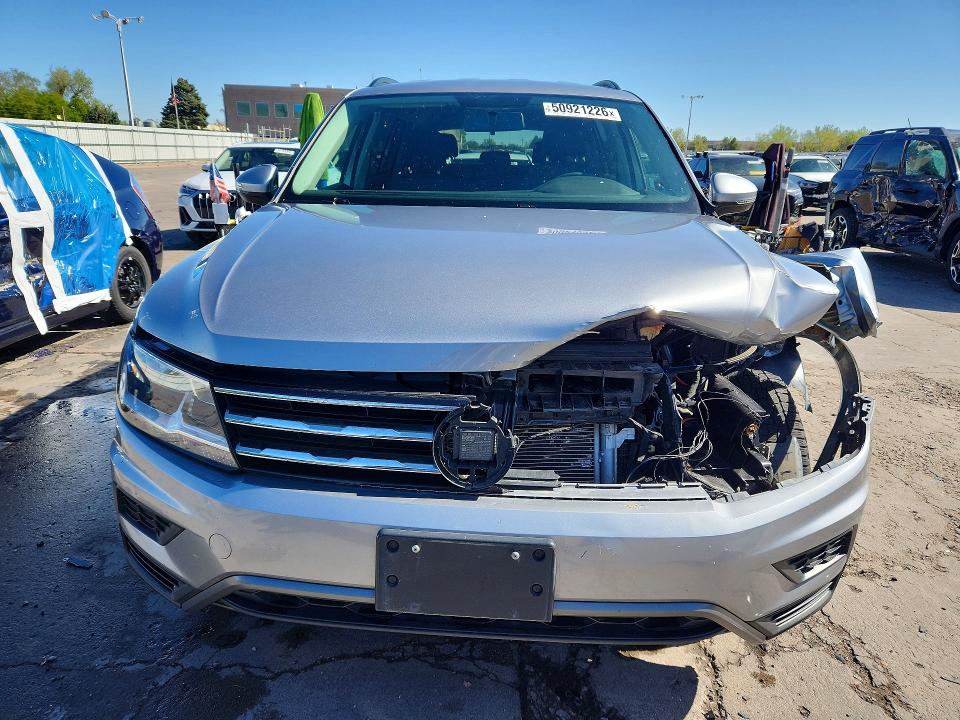 50921226 :رقم المزاد ، 3VV0B7AX4LM058159 vin ، 2020 Volkswagen Tiguan مزاد بيع