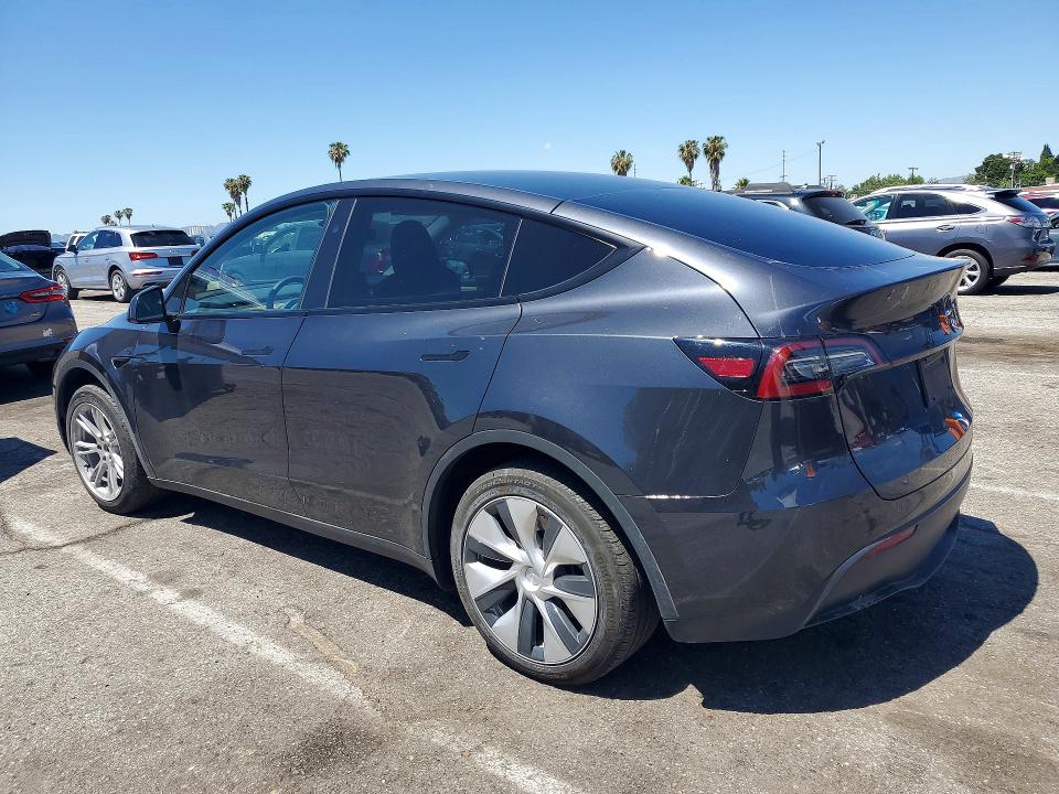 2024 Tesla Model Y მანქანა იყიდება აუქციონზე, vin: 7SAYGDEDXRF002874, აუქციონის ნომერი: 49754646