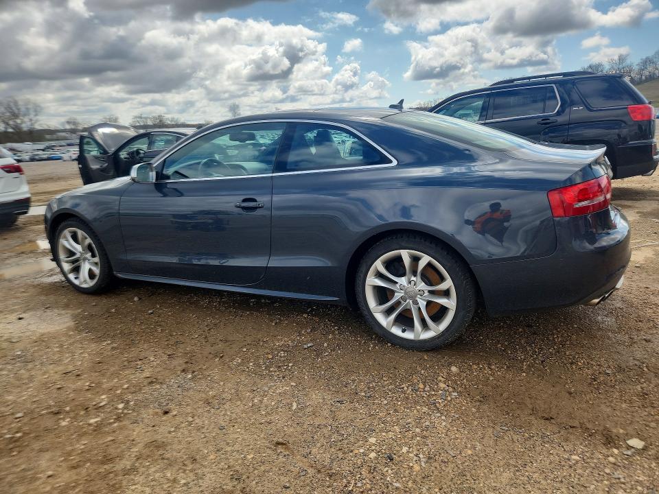 2011 Audi S5 მანქანა იყიდება აუქციონზე, vin: WAUGVAFR6BA063125, აუქციონის ნომერი: 50254226