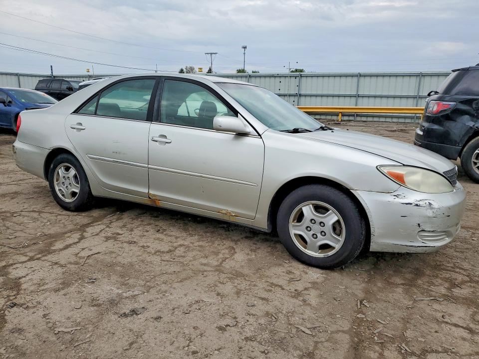 50724206 :رقم المزاد ، 4T1BF32K93U044188 vin ، 2003 Toyota Camry مزاد بيع