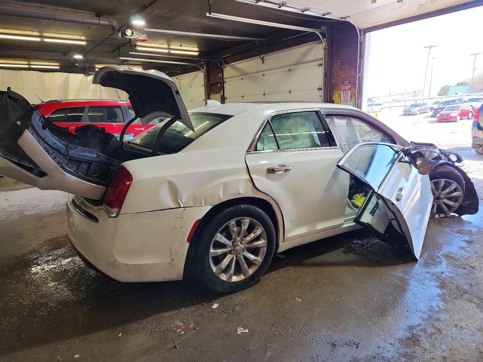 Продажа на аукционе авто 2016 Chrysler 300c, vin: 2C3CCAKG2GH344122, номер лота: 49268886