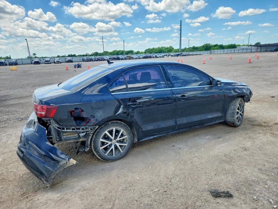 49279016 :رقم المزاد ، 3VWB67AJ3JM241991 vin ، 2018 Volkswagen Jetta مزاد بيع