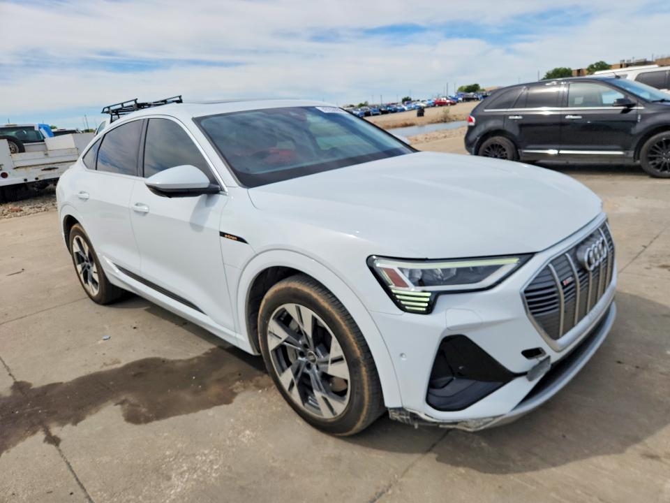 Продажа на аукционе авто 2022 Audi E-tron, vin: WA12AAGE8NB031418, номер лота: 47258436