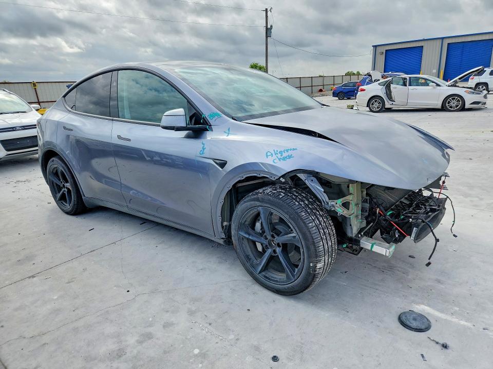 Продажа на аукционе авто 2026 Tesla Model Y, vin: 7SAYGDEE2TA415076, номер лота: 48287236
