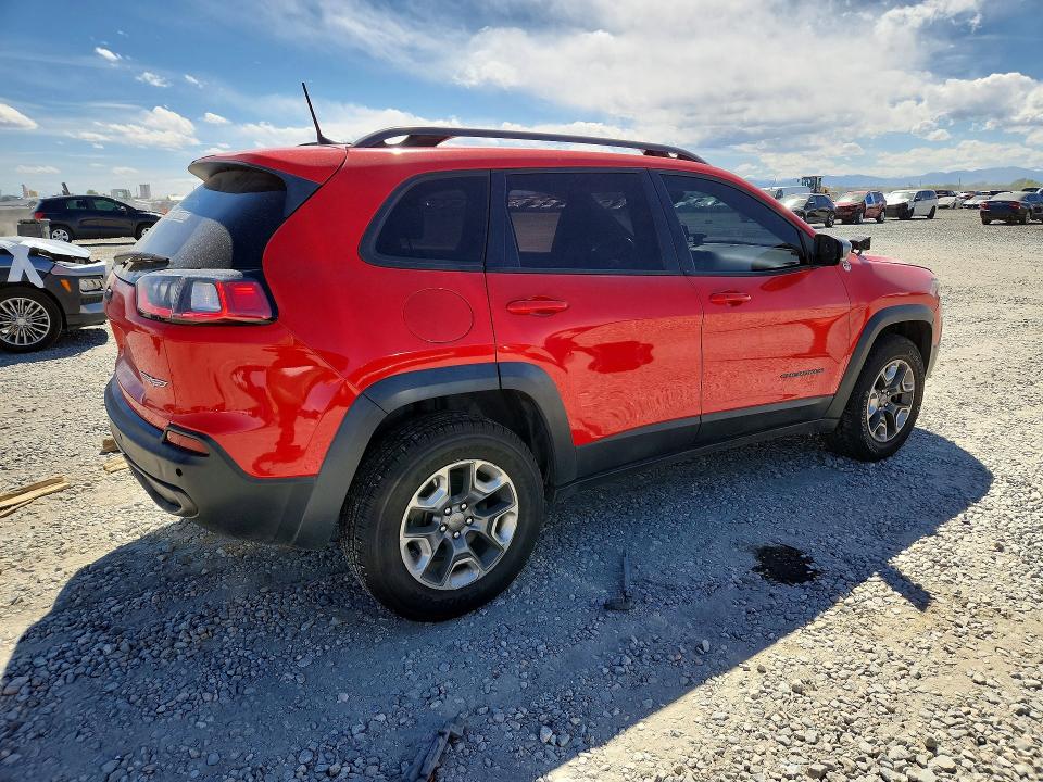 49828736 :رقم المزاد ، 1C4PJMBX4KD226938 vin ، 2019 Jeep Cherokee مزاد بيع