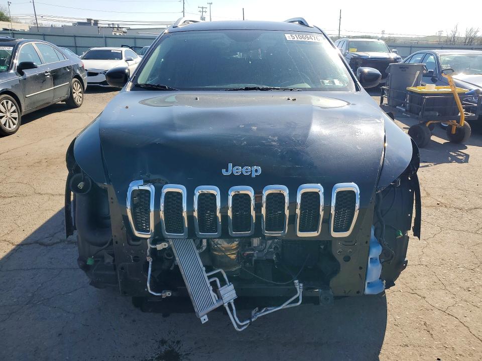 Продаж на аукціоні авто 2017 Jeep Cherokee, vin: 1C4PJMCS0HW646227, номер лоту: 51069476