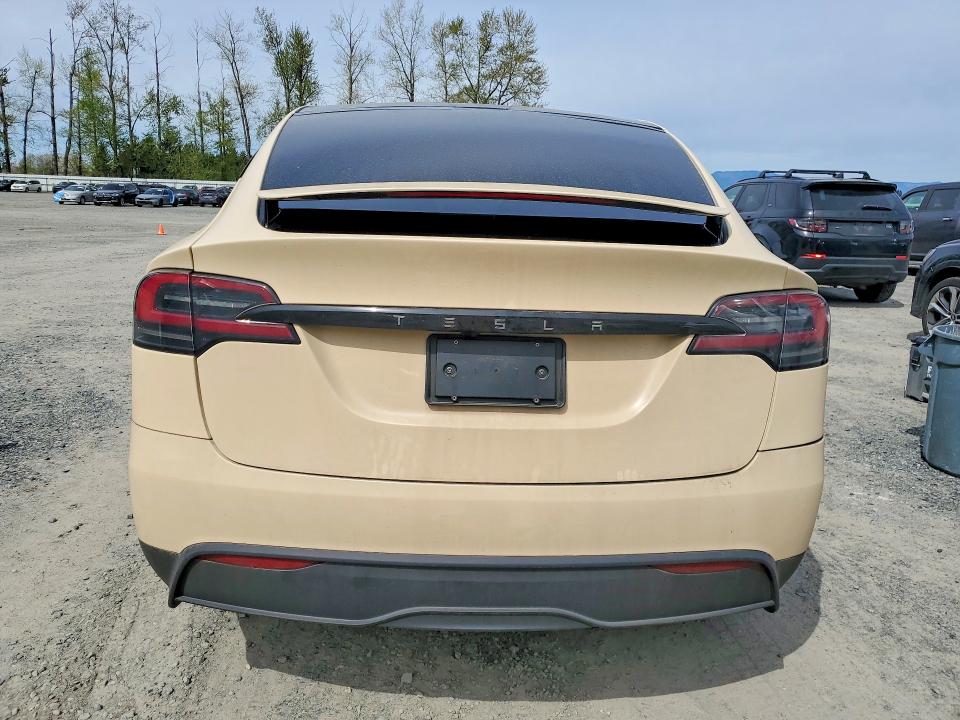 50727276 :رقم المزاد ، 7SAXCBE51PF403490 vin ، 2023 Tesla Model X مزاد بيع