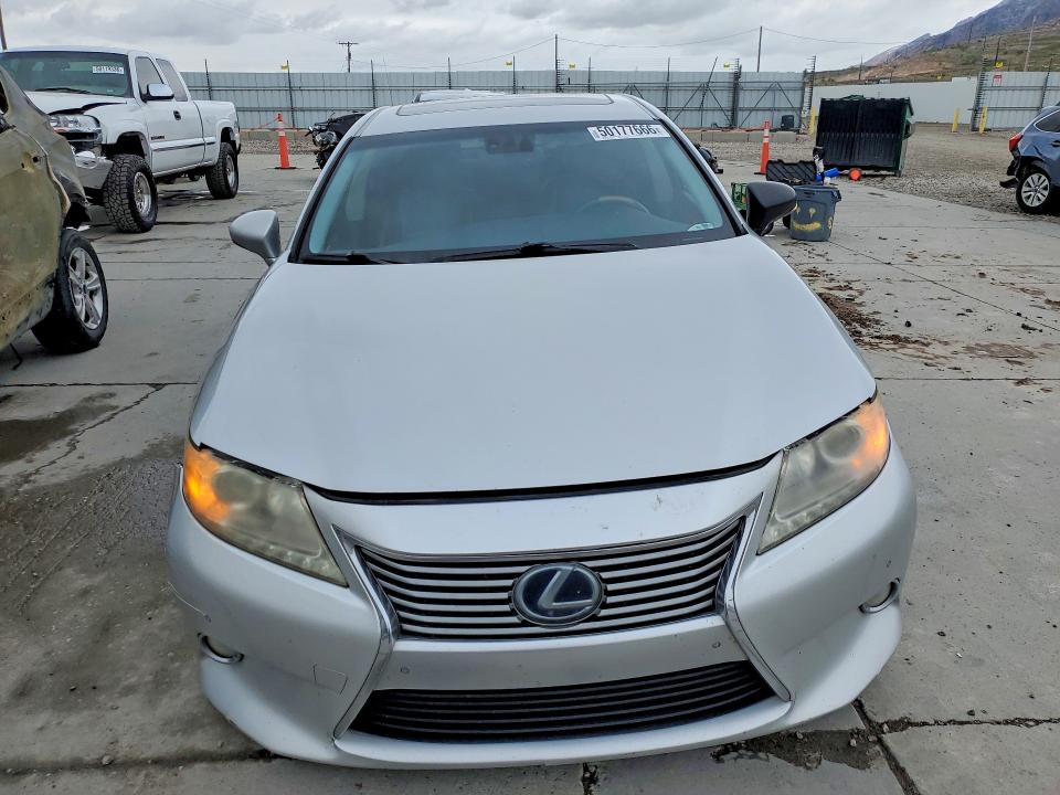 50177666 :رقم المزاد ، JTHBW1GG5D2008023 vin ، 2013 Lexus Es مزاد بيع