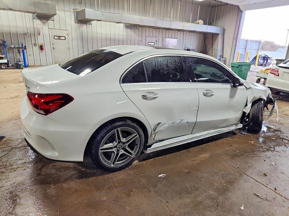 2020 Mercedes-benz A მანქანა იყიდება აუქციონზე, vin: W1K3G4FB5LW044009, აუქციონის ნომერი: 50411796