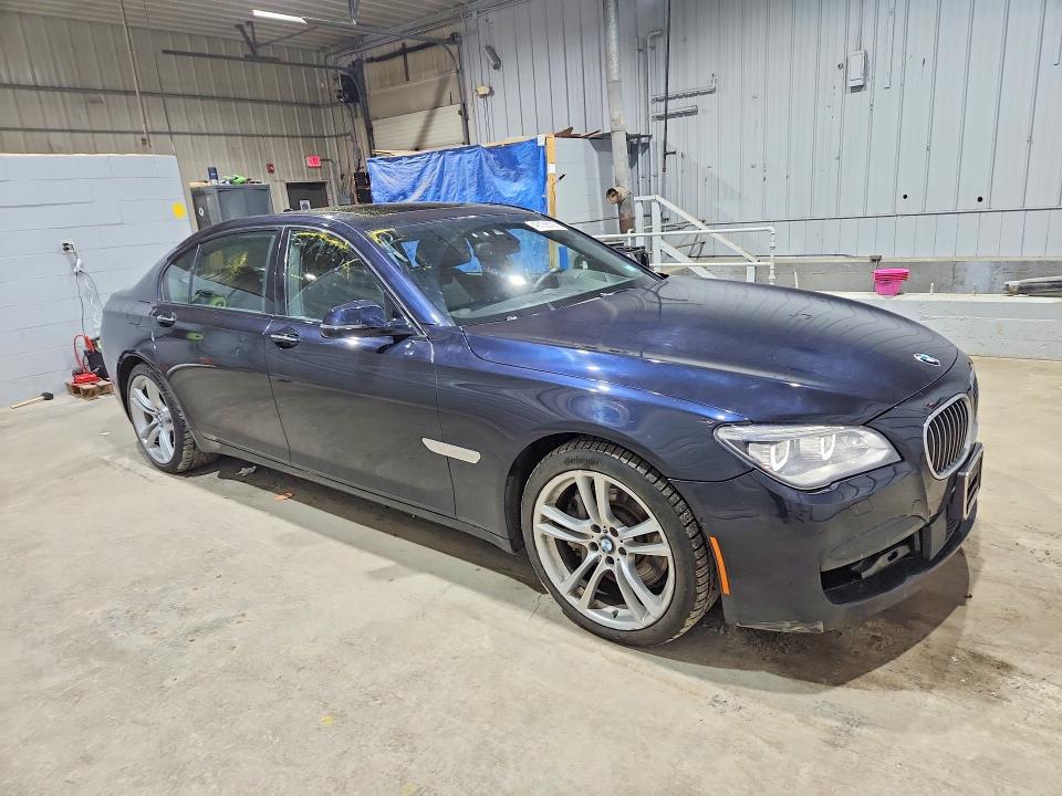 Продажа на аукционе авто 2015 Bmw 750, vin: WBAYF8C50FD654860, номер лота: 48158536