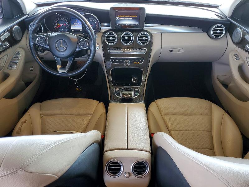 52039726 :رقم المزاد ، 55SWF4KB5FU012460 vin ، 2015 Mercedes-benz C مزاد بيع